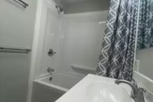 204 W Berry Ave, Lansing, MI 48910 - Photo 11