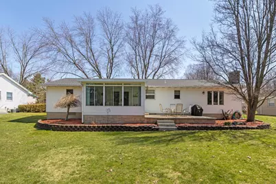 217 Southwoods Avenue, Fremont, MI 49412 - Photo 5