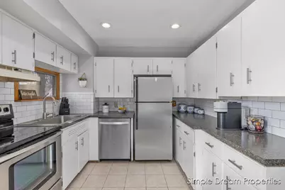 4062 Oriole Avenue SW, Wyoming, MI 49509 - Photo 9