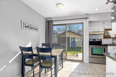 4062 Oriole Avenue SW, Wyoming, MI 49509 - Photo 11