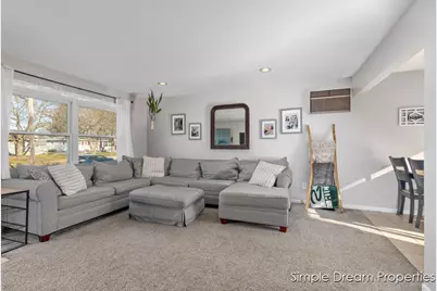 4062 Oriole Avenue SW, Wyoming, MI 49509 - Photo 5