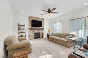 5193 Grand River Cir, Jackson, MI 49201 - Photo 11