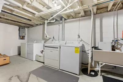 3081 Brookmont Drive, Kalamazoo, MI 49004 - Photo 21