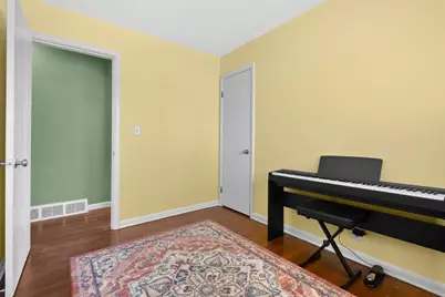 3081 Brookmont Drive, Kalamazoo, MI 49004 - Photo 11