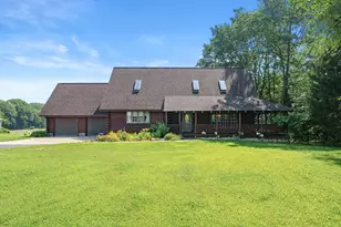 9642 2 1/2 Mile Rd, East Leroy, MI 49051 - Photo 5