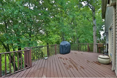 3288 Hickory Drive, Lake Orion, MI 48359 - Photo 11
