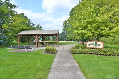 3288 Hickory Drive, Lake Orion, MI 48359 - Photo 13