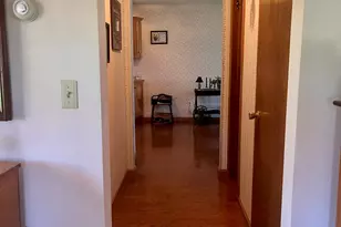 146 Squaw Creek Rd, Marshall, MI 49068 - Photo 5