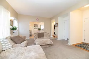 8340 Logan Bay St, Kalamazoo, MI 49009 - Photo 9