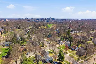 1102 Arborview Blvd, Ann Arbor, MI 48103 - Photo 33