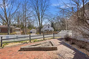 1102 Arborview Blvd, Ann Arbor, MI 48103 - Photo 27