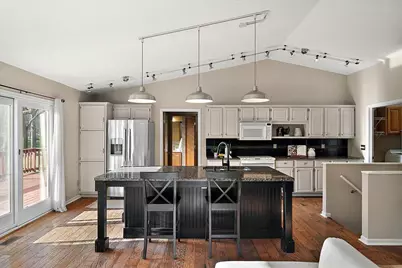 272 Fairway Court, Plainwell, MI 49080 - Photo 13