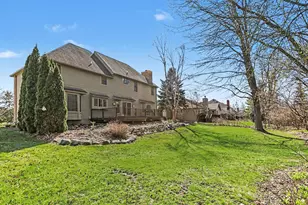 2074 Stonebridge Dr N, Ann Arbor, MI 48108 - Photo 5