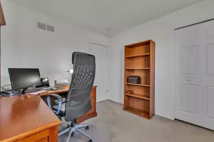 39345 Surrey Heights Ct, Westland, MI 48186 - Photo 19