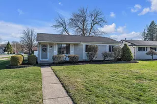 39345 Surrey Heights Ct, Westland, MI 48186 - Photo 3