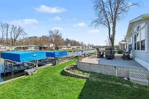 574 Maple Ln, Coldwater, MI 49036 - Photo 3