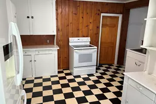 203 W 9th St, Holland, MI 49423 - Photo 5