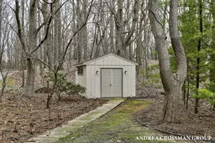 6129 Lakeshore Ave, West Olive, MI 49460 - Photo 73