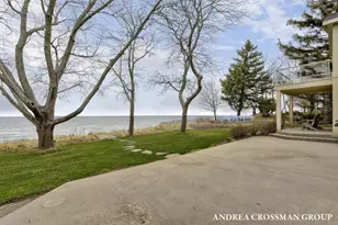 6129 Lakeshore Ave, West Olive, MI 49460 - Photo 7