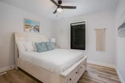 318 Edgell Street, South Haven, MI 49090 - Photo 17