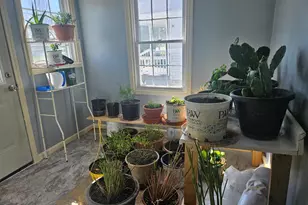 828 Division St, Adrian, MI 49221 - Photo 11