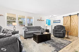 127 Maple Bluff Ave, Prudenville, MI 48651 - Photo 7