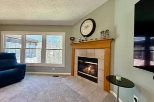 7108 Captiva Dr, Lansing, MI 48917 - Photo 7