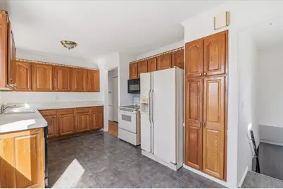 29725 Brown Court, Garden City, MI 48135 - Photo 9