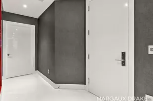 335 Bridge St NW, Grand Rapids, MI 49504 - Photo 83