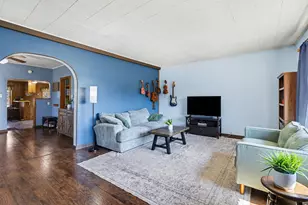 38 Lake St, Manistee, MI 49660 - Photo 5