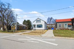 38 Lake St, Manistee, MI 49660 - Photo 23