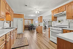 598 Scotts Dr, Delton, MI 49046 - Photo 9