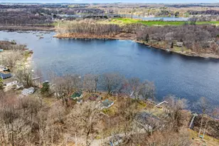 598 Scotts Dr, Delton, MI 49046 - Photo 23