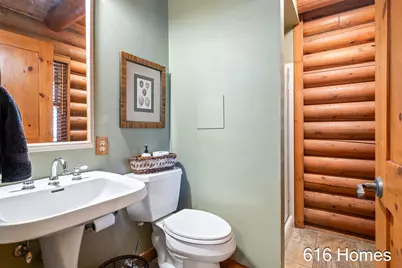 8915 Jewell Avenue NE, Comstock Park, MI 49321 - Photo 17