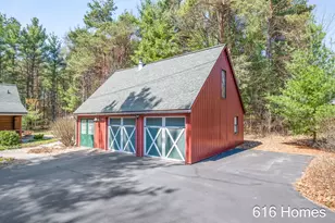 8915 Jewell Ave NE, Comstock Park, MI 49321 - Photo 27