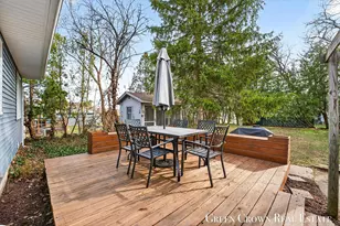 2710 Fuller Ave NE, Grand Rapids, MI 49505 - Photo 37