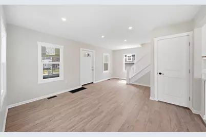 316 Carr Street, Jackson, MI 49201 - Photo 5