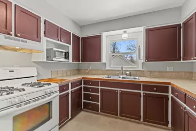 2418 4 Mile Road NW, Grand Rapids, MI 49544 - Photo 15