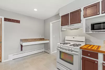 2418 4 Mile Road NW, Grand Rapids, MI 49544 - Photo 17