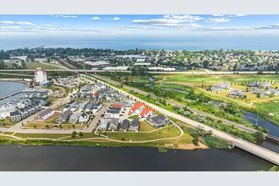 279 Waters Edge Drive, Saint Joseph, MI 49085 - Photo 5