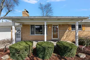 52742 Pappy Ln, Shelby Twp, MI 48316 - Photo 5