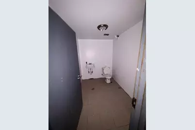 2203 E McNichols Road, Hamtramck, MI 48212 - Photo 17