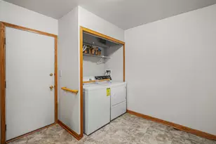 651 N 5th Ave, Ann Arbor, MI 48104 - Photo 27