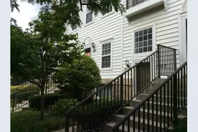 1021 Maiden Lane, Ann Arbor, MI 48105 - Photo 3