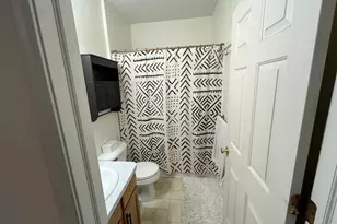 1021 Maiden Ln, Ann Arbor, MI 48105 - Photo 21