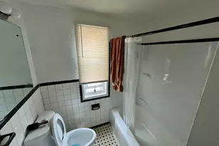 8873 Rutherford St, Detroit, MI 48228 - Photo 15