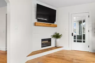 2022 Royce Ave, Kalamazoo, MI 49001 - Photo 5