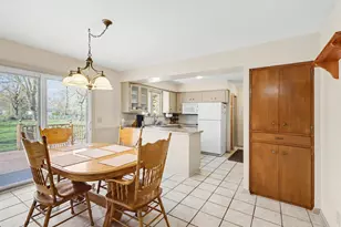 521 Gorham Ln, Kalamazoo, MI 49006 - Photo 9