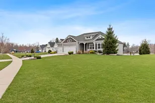 6317 Eaglewood Dr, Hudsonville, MI 49426 - Photo 3