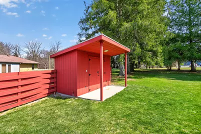 1097 Westfield Drive, Jackson, MI 49203 - Photo 5